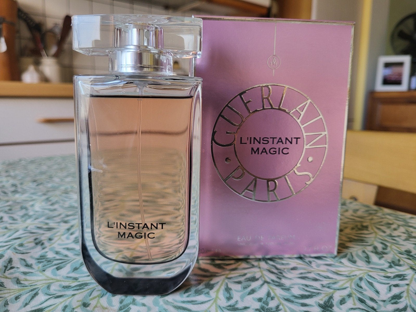 Guerlain, L'Instant Magique, eau de parfum, Enlèvement, Neuf