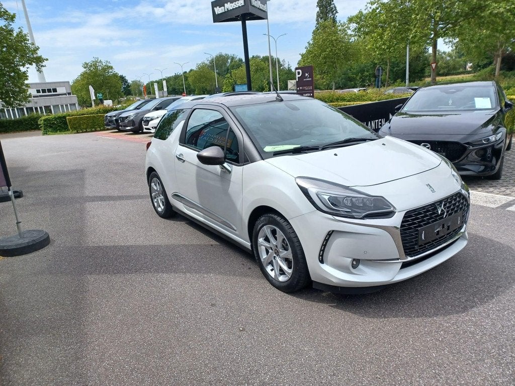 DS DS 3 Cabrio 1.2 PureTech 110 S&S So Chic MAN, Auto's, DS, Voorwielaandrijving, Stof, Gebruikt, Euro 6