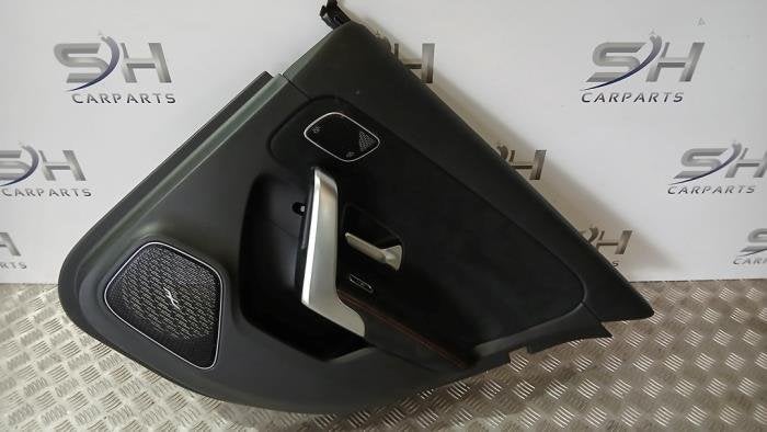 Revêtement portière 4portes arrière droite d'un Mercedes, Autos : Pièces & Accessoires, Habitacle & Garnissage, Mercedes-Benz
