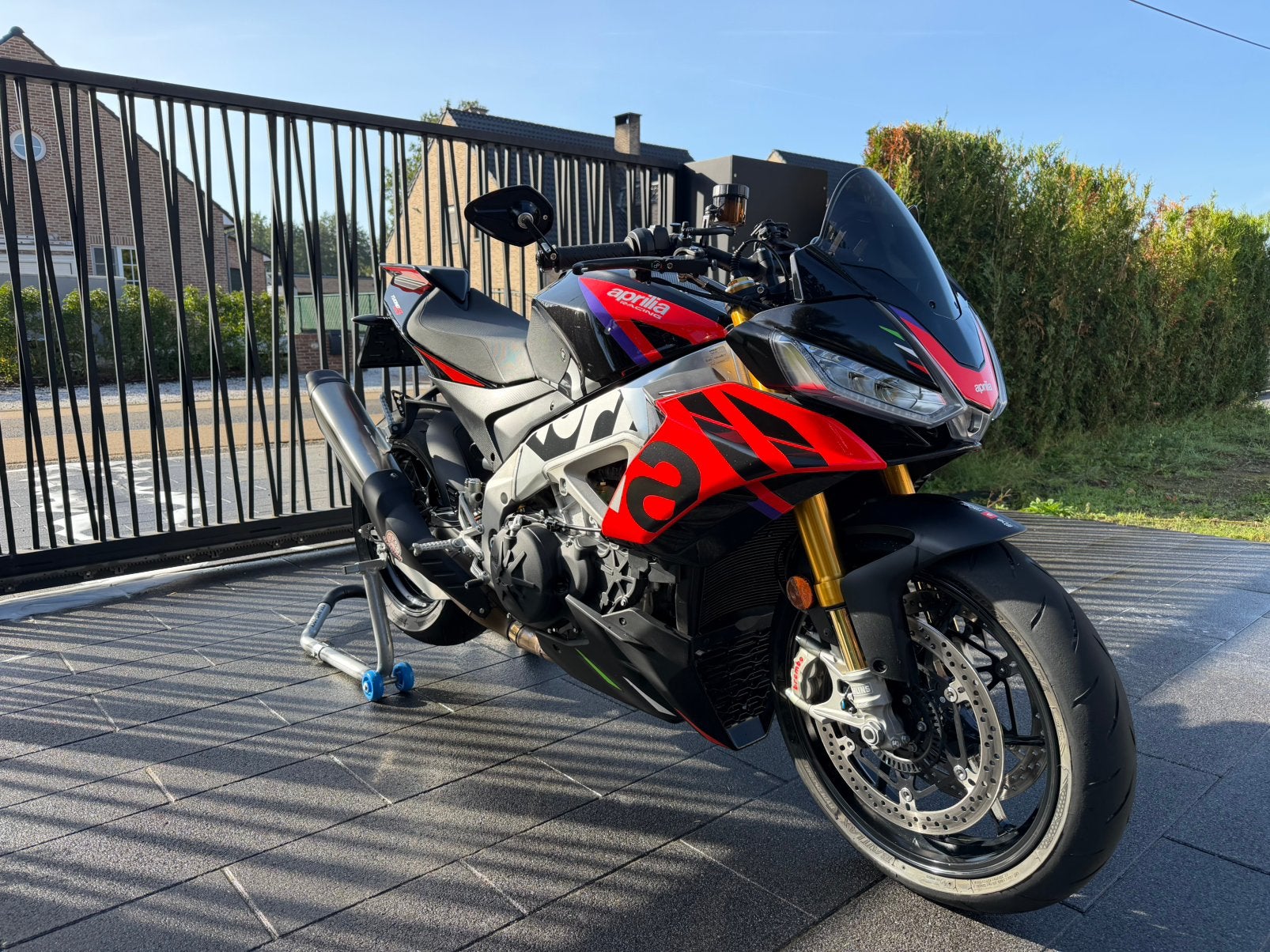 Aprilia Tuono V4 Factory 2024, Motoren, 4 cilinders, Motorrijbewijs A, Particulier, Meer dan 35 kW