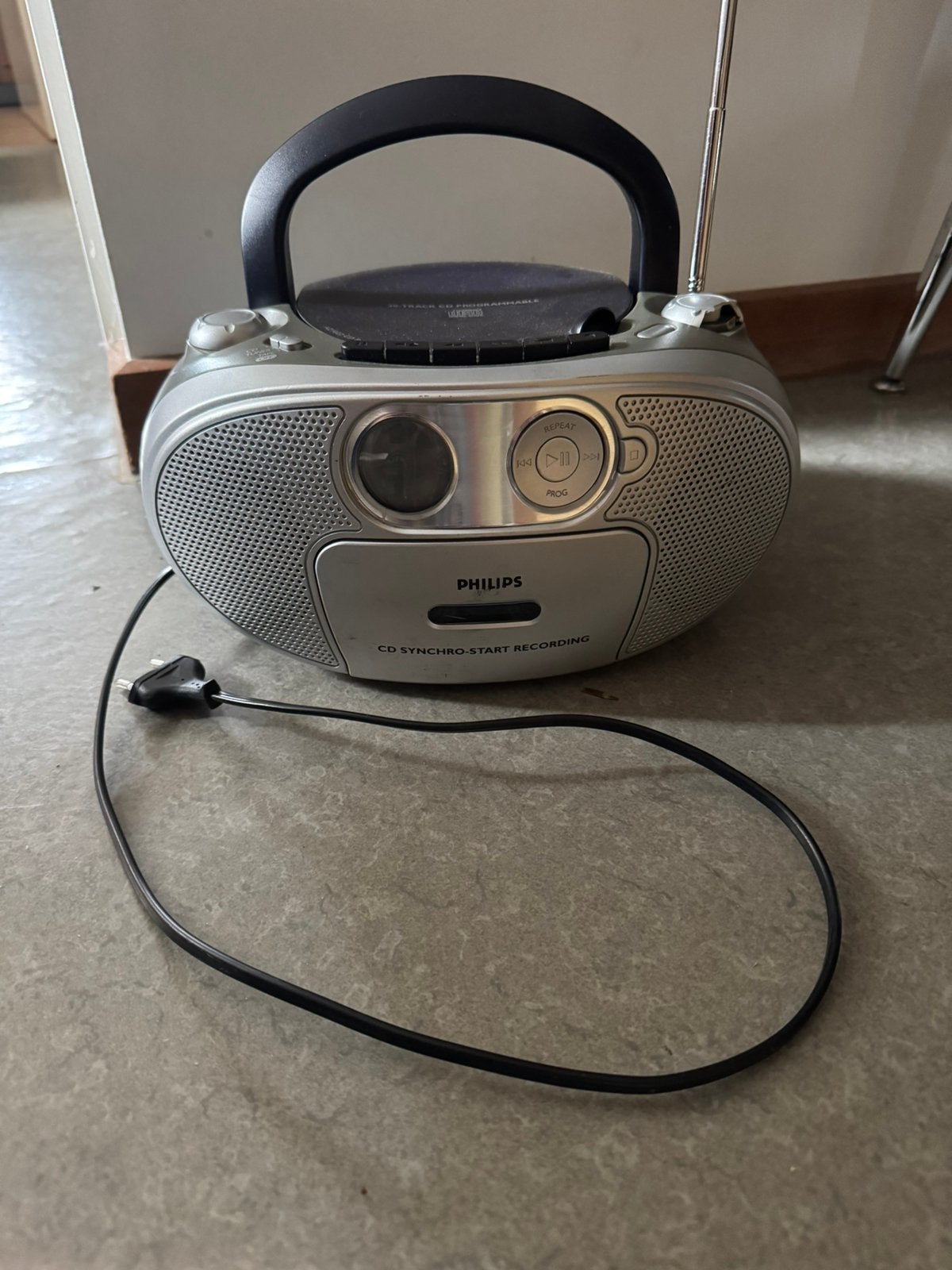 Philips cd speler/radio, Audio, Tv en Foto, Cd-spelers, Ophalen of Verzenden, Zo goed als nieuw, Philips