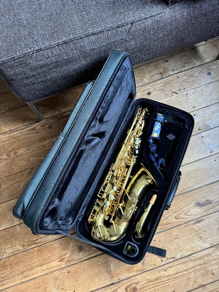 Jupiter JAS-700 altsaxofoon met koffer en accessoires, Muziek en Instrumenten, Ophalen, Gebruikt, Alt, Met koffer