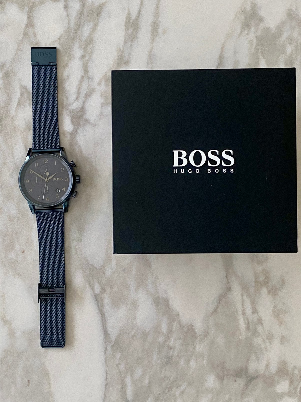 Montre Hugo Boss pour homme — Bleu foncé, Enlèvement, Comme neuf