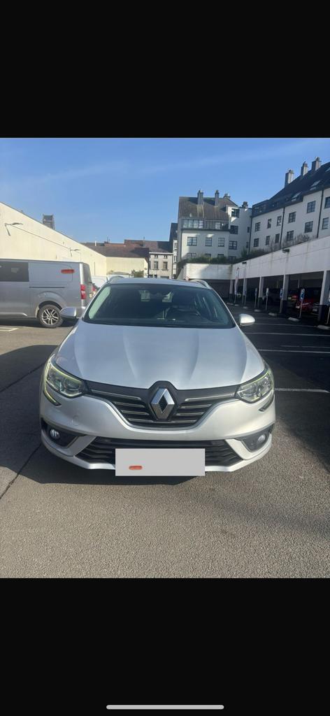 Renault Mégane 2017 — 230.000 km - SNEL IN BESLAG TE NEMEN, Auto's, Renault, Bedrijf, Mégane, 360° camera, ABS, Adaptieve lichten