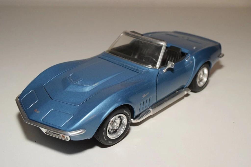 Chevrolet corvette 1969 1/18 neuve, Hobby & Loisirs créatifs, Voitures miniatures | 1:18, Enlèvement ou Envoi, Neuf, Revell