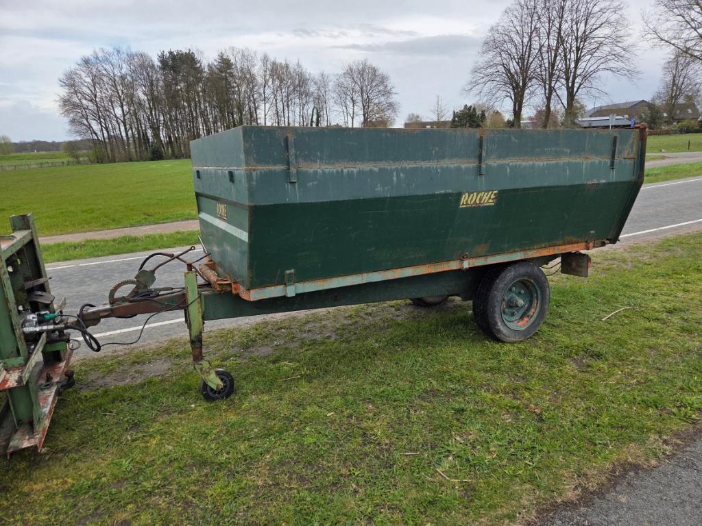 2,5 tons Roche volume kipper, geremde as, compacte kipkar, Articles professionnels, Machines & Construction | Travail du bois