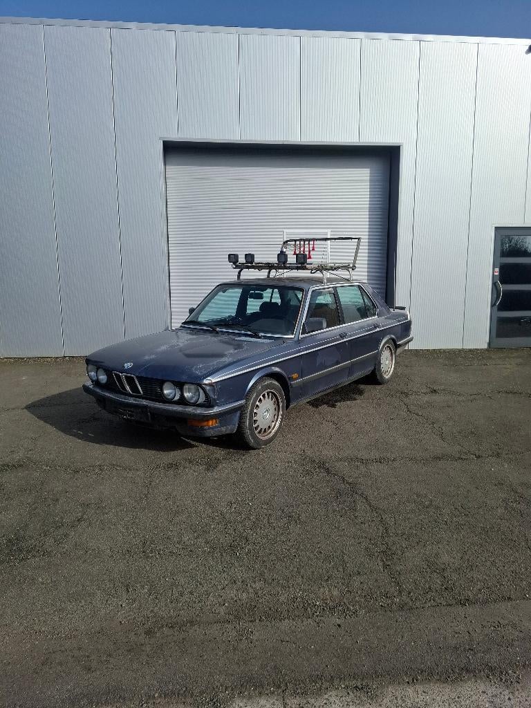 BMW E28 524td, Auto's, BMW, 4 deurs, Blauw, Particulier, 6 cilinders