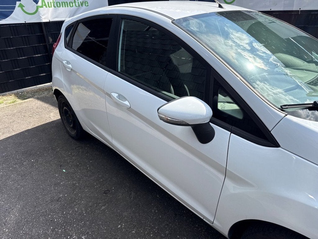 PORTIER RECHTS VOOR Ford Fiesta 6 (JA8) (01-2008/01-2018), Gebruikt, Deur, Henry-Ford-Straße  1
50735  Köln, DE, Ford-Werke GmbH