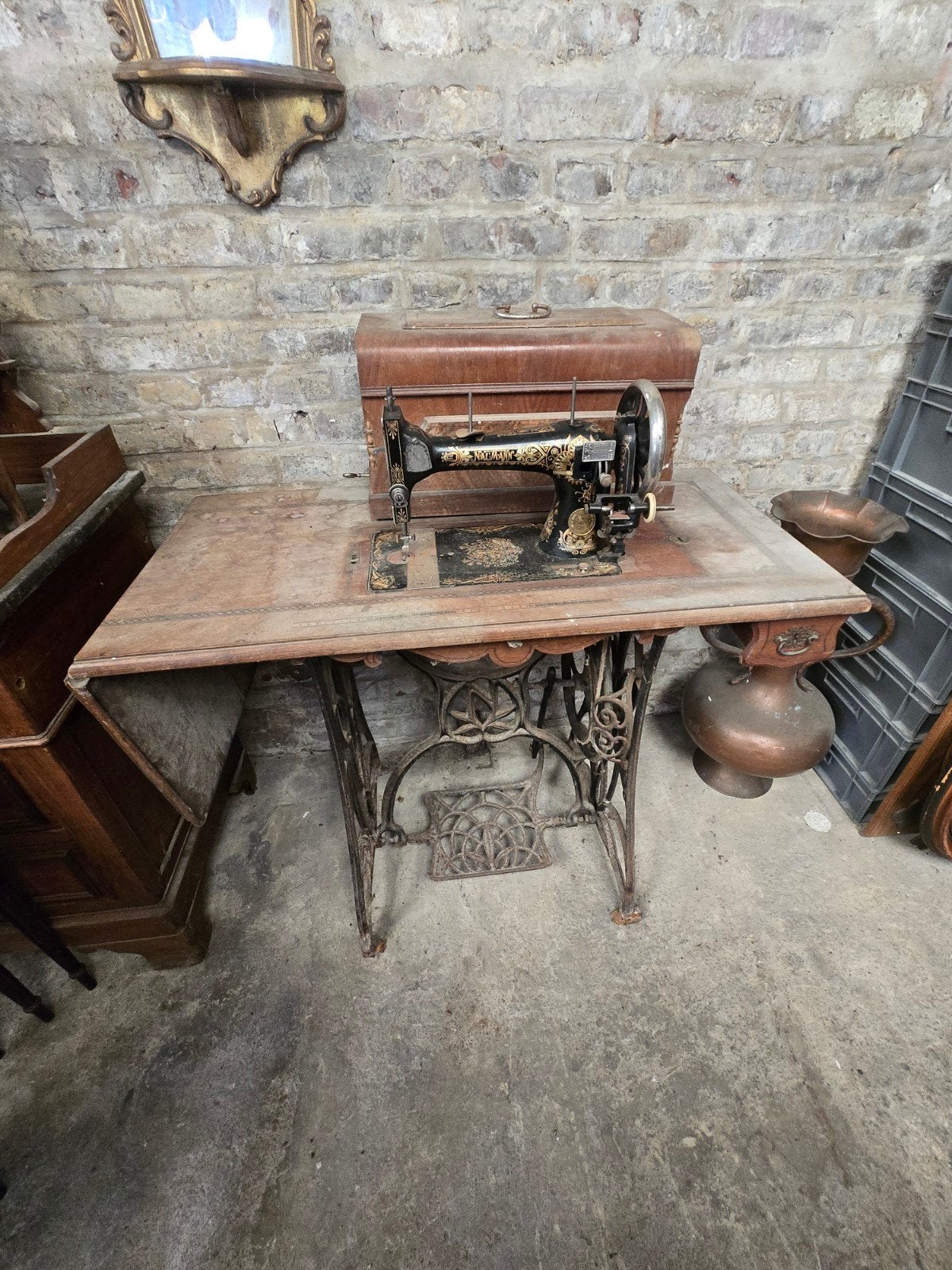 anciennes machines a coudre, Antiquités & Art, Enlèvement ou Envoi