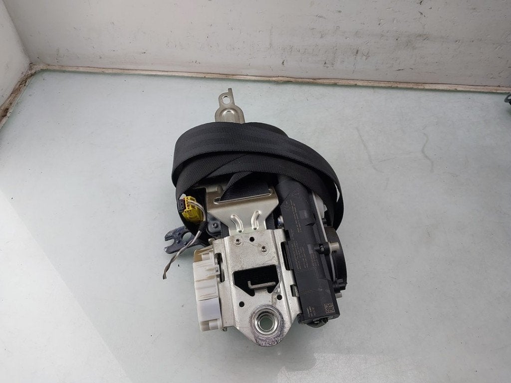 CEINTURE DE SECURITE AVANT DROIT Volkswagen Golf VII (AUA), Autos : Pièces & Accessoires, Volkswagen, Volkswagen AG, Utilisé, Kundenbetreuung@volkswagen.de