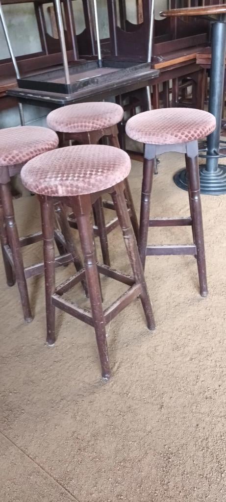 4 tabourets de bar à 20 euros chacun, Antiquités & Art, Enlèvement