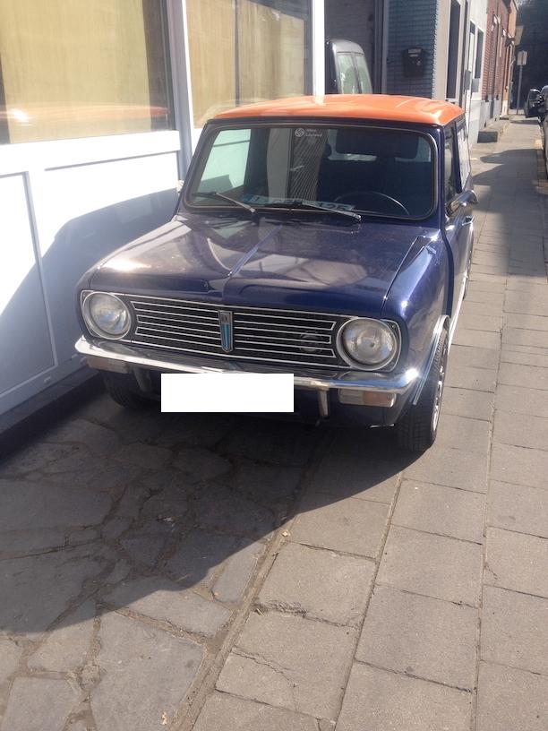 Mini Clubvan van 1977, Auto's, Oldtimers, Particulier, Mini, Benzine, Break, 3 deurs, Handgeschakeld, Blauw, Bruin, Velours, Ophalen