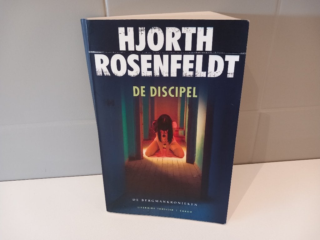 Thriller Hjorth Rosenfeldt (zweeds) De discipel, Boeken, Ophalen of Verzenden, Gelezen