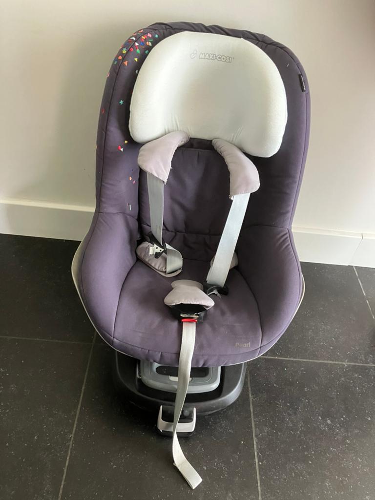 Maxi-Cosi Pearl – Autostoel – Confetti (incl. FamilyFix), Ophalen, Gebruikt, 9 t/m 18 kg, Slaapstand