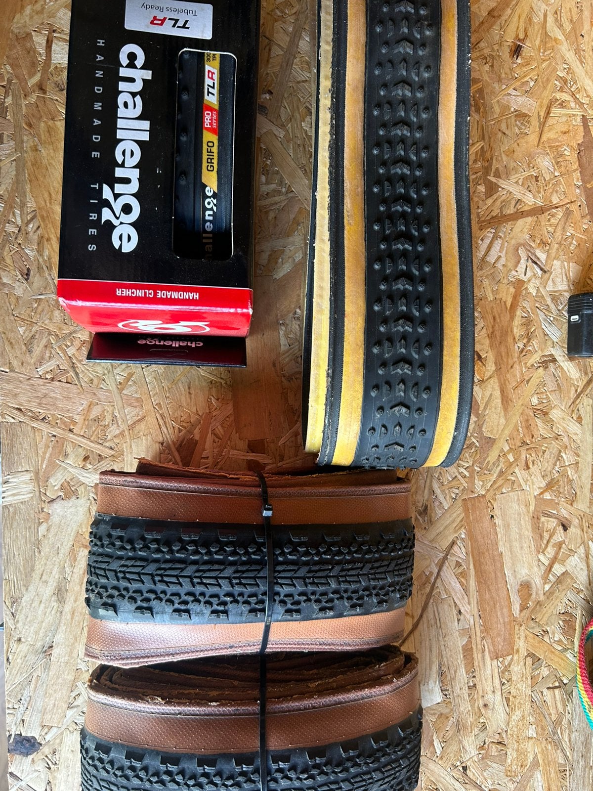 Challenge Grifo & gravel Zipp banden TLR, Ophalen of Verzenden, Zo goed als nieuw