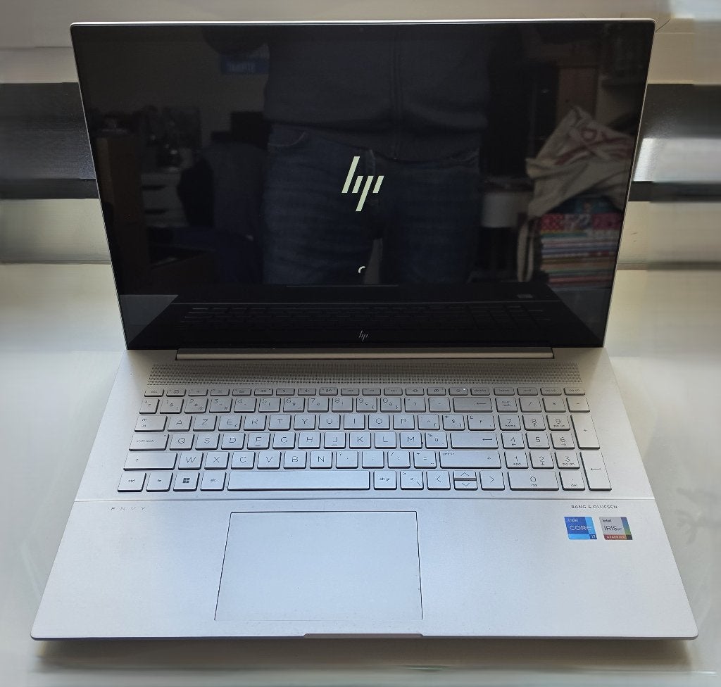HP Envy 17-cr0000 ( Intel i7 / 16GB Ram / 1 TB SSD ), Computers en Software, Ophalen, Hp, Intel Core i7 processor, Refurbished