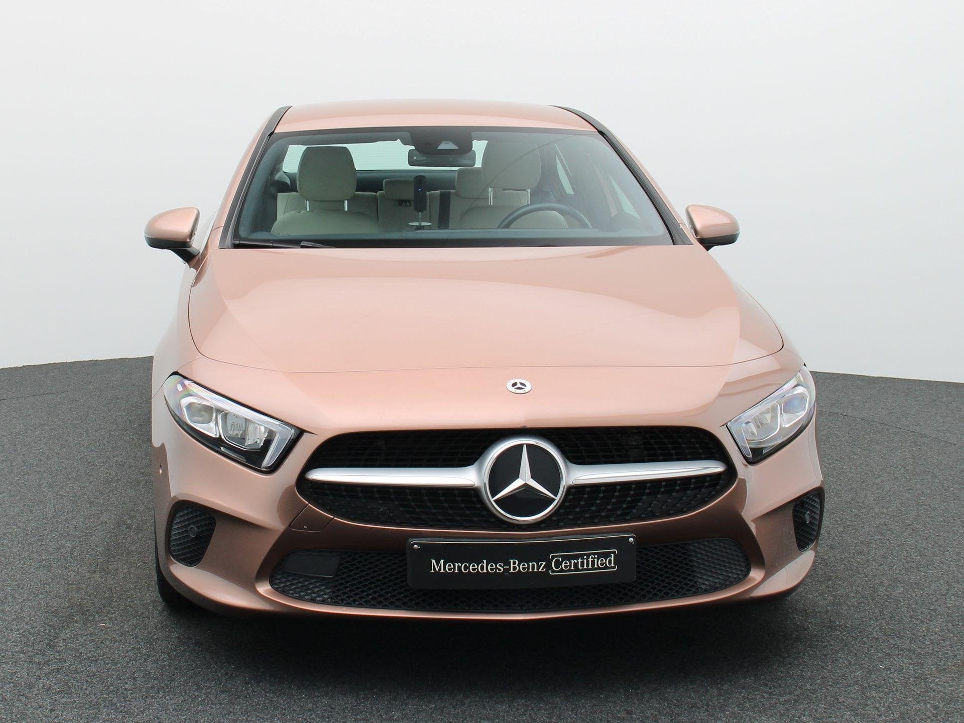 Mercedes-Benz A 180 Business Line + LEDER + SENSOREN + CAMER, Gebruikt, 136 pk, https://public.car-pass.be/vhr/ec9f58ef-848d-4507-92d1-a8d206e3e385