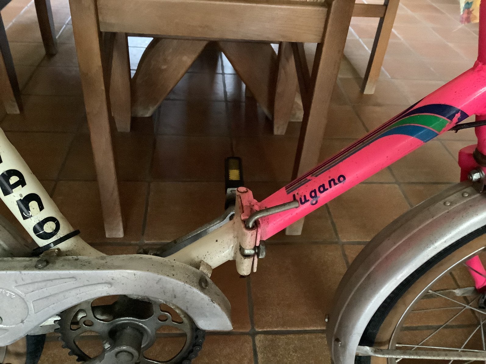 Petit velo pliant 20pouce bon etat, Enlèvement, Comme neuf
