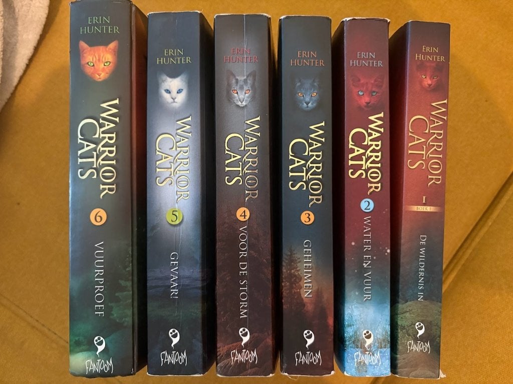 Warrior Cats - Serie I, Gelezen, Erin Hunter, Ophalen of Verzenden, Fictie