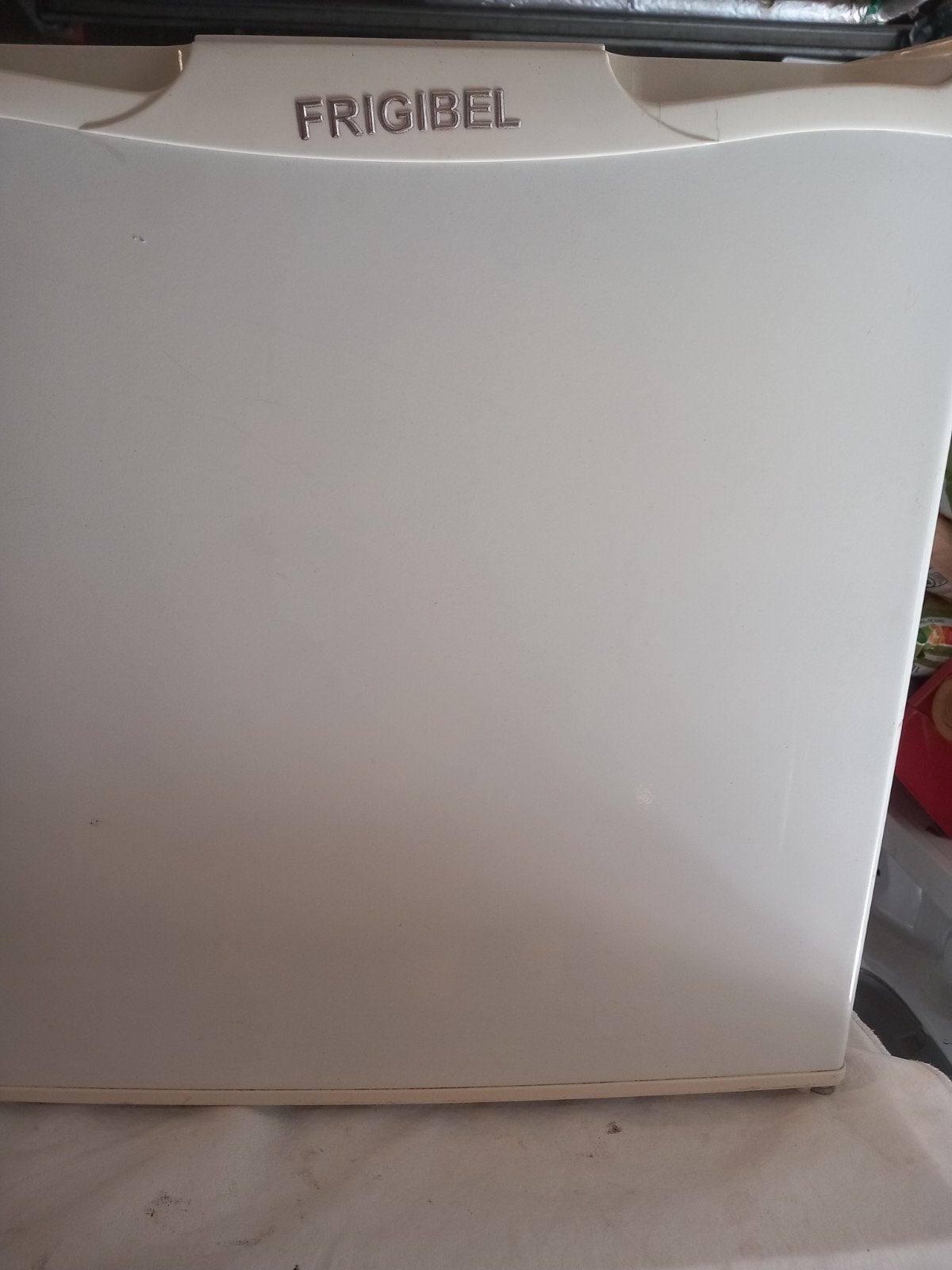Kleine frigo met vriesgedeelte, Elektronische apparatuur, Vriezers en Diepvrieskisten, Ophalen of Verzenden