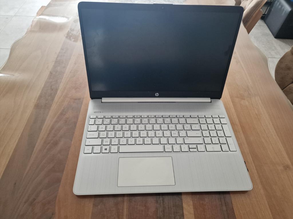 Laptop, Computers en Software, Ophalen