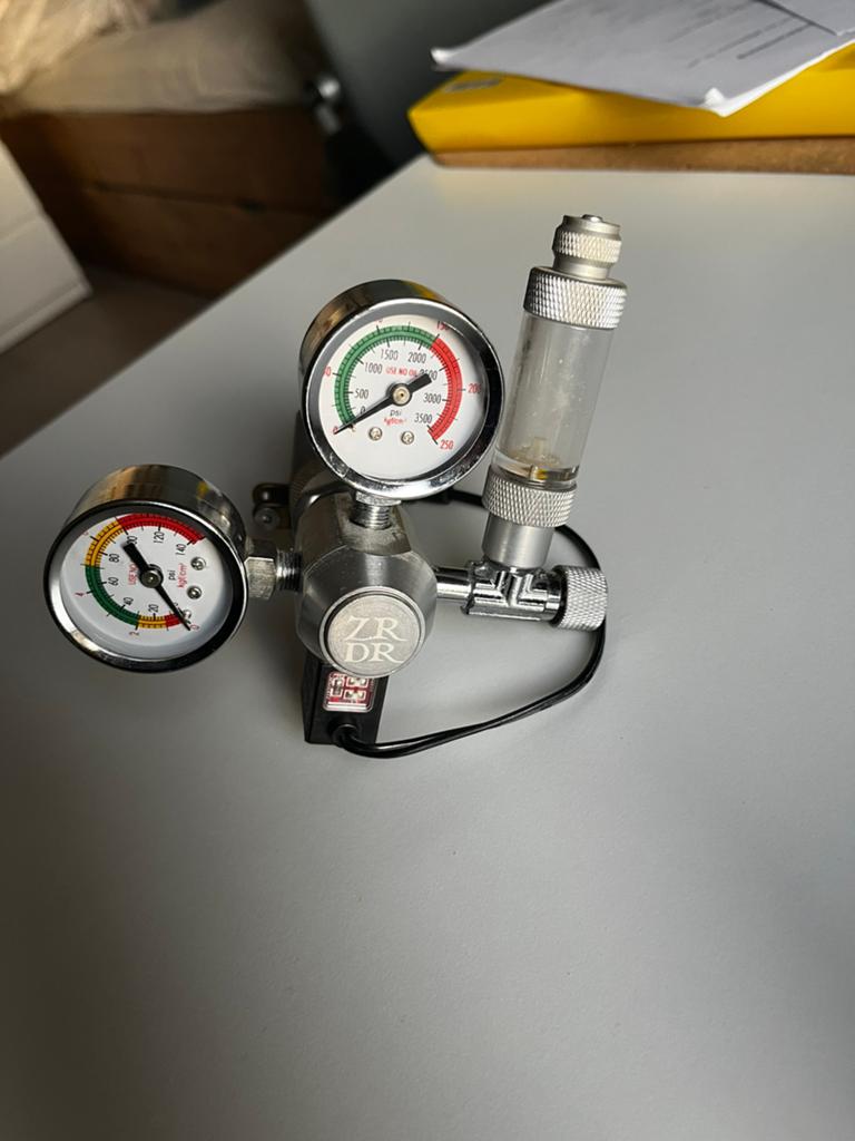 Co2 drukregelaar, Ophalen, Zo goed als nieuw