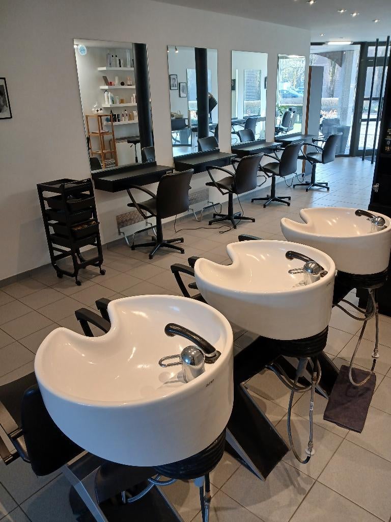 Kapsalon inrichting te koop