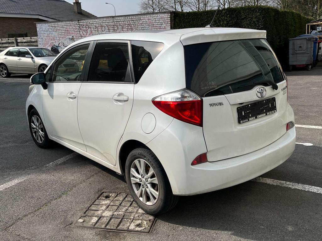 Toyota Verso-S Verso S 1.4 D-4D Luna MT (bj 2012), Auto's, Voorwielaandrijving, Euro 5, Stof, Gebruikt