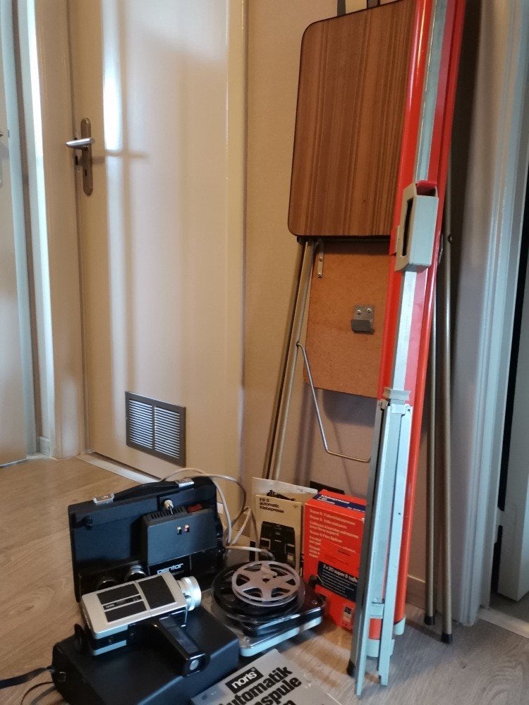 Super 8 camera, projector en toebehoren, Enlèvement, 1960 à 1980, Projecteur