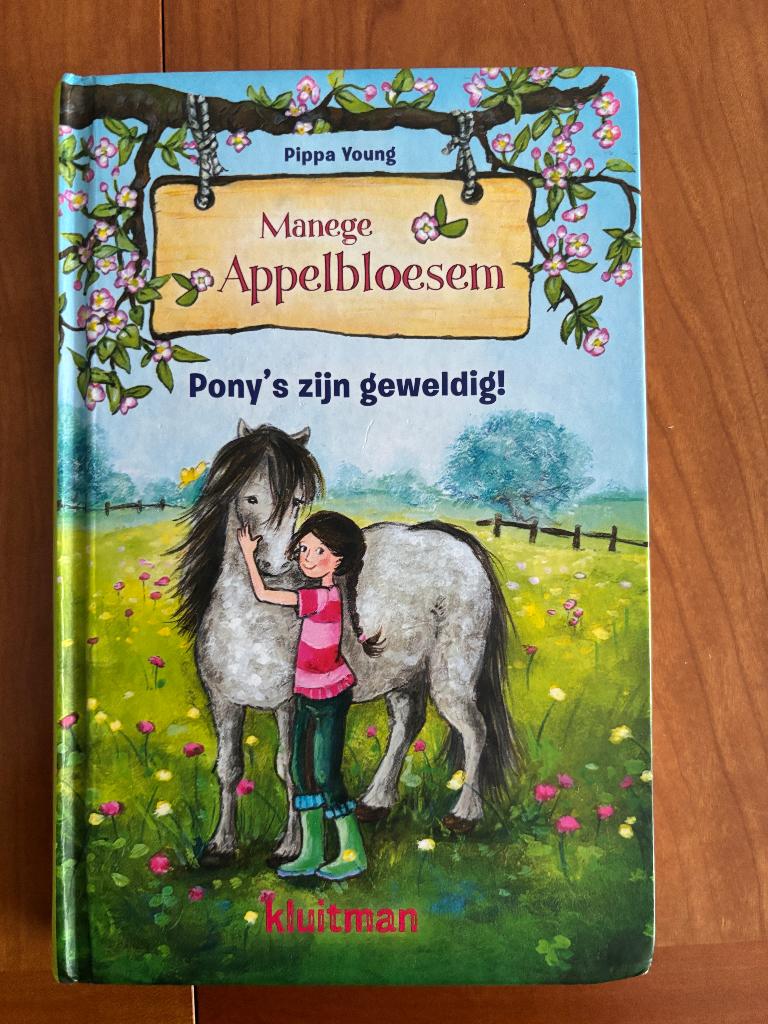 Manege appelbloesem : pony’s zijn geweldig (7+), Ophalen of Verzenden, Zo goed als nieuw, Pippa Young