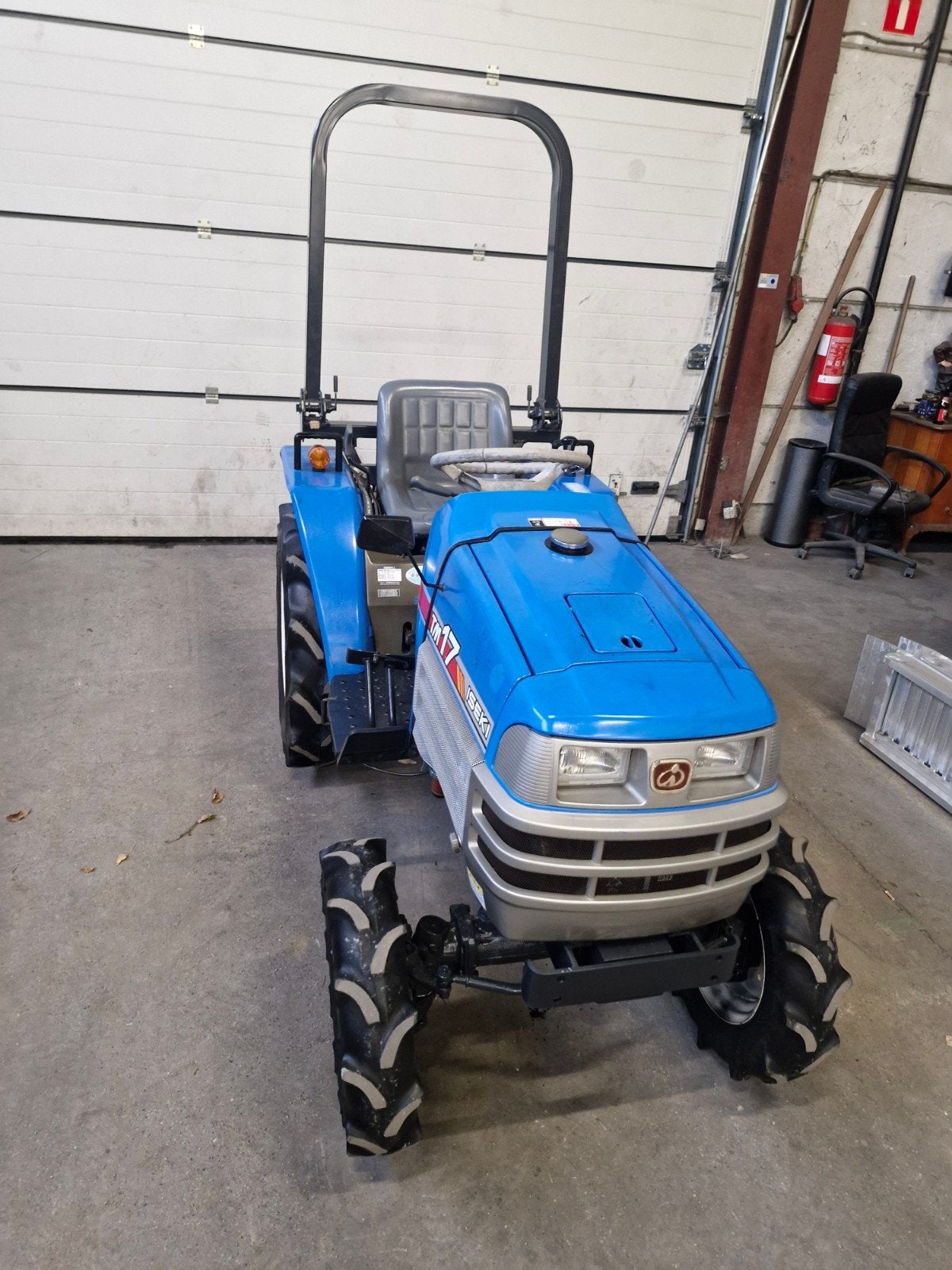 tracteur 4x4 iseki 21 cheveaux  etat neuve, Articles professionnels, Enlèvement ou Envoi