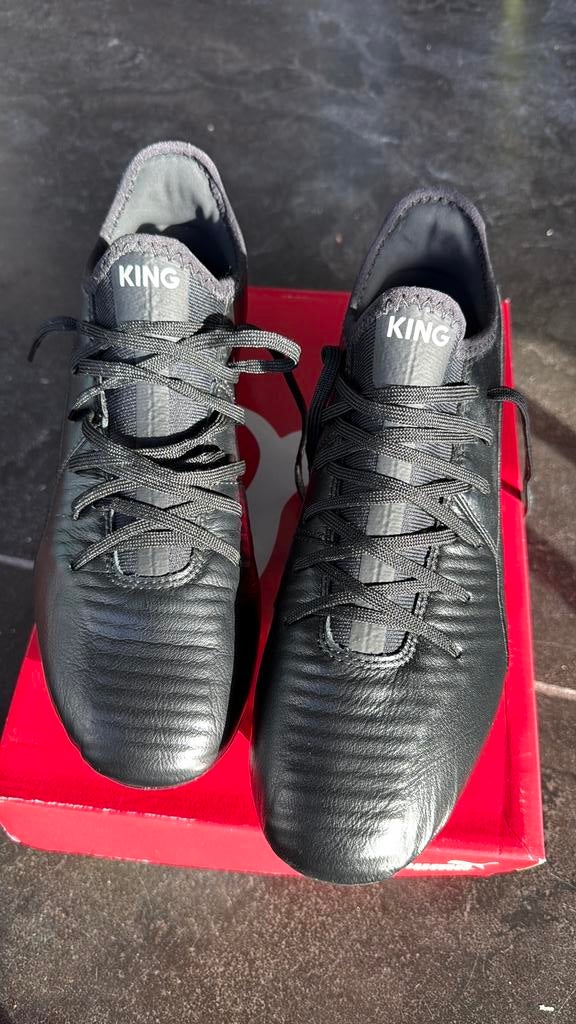 Nieuwe voetbalschoenen Puma King pro SG, Sport en Fitness, Voetbal, Ophalen of Verzenden, Nieuw, Schoenen