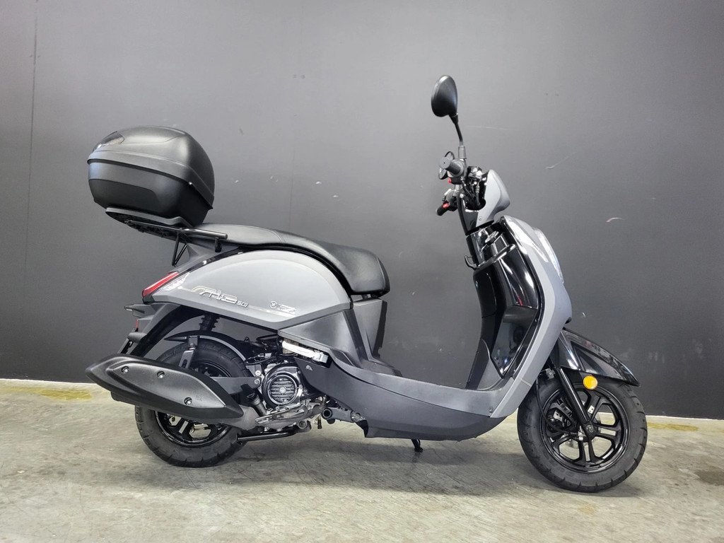 SYM Mio 50 - A klasse voor iedereen (25/u), Motos, Scooter, Entreprise, Jusqu'à 11 kW, Sym