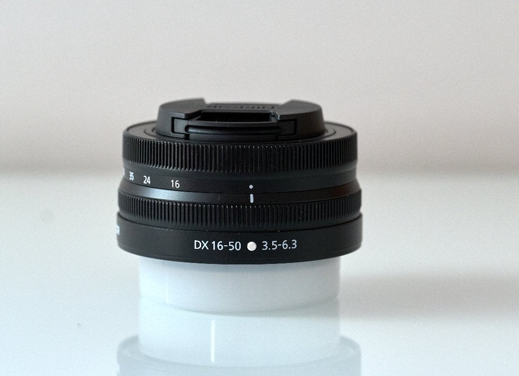 Nikon NIKKOR Z DX 16-50 mm F/3,5-6,3 VR, TV, Hi-fi & Vidéo, Neuf, Enlèvement ou Envoi, Stabilisation d'image, Bouchon d'objectif