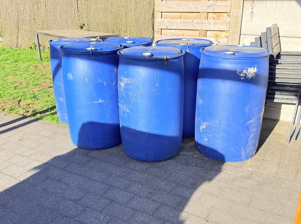 6 blauwe regentonnen, Enlèvement, Comme neuf, Synthétique
