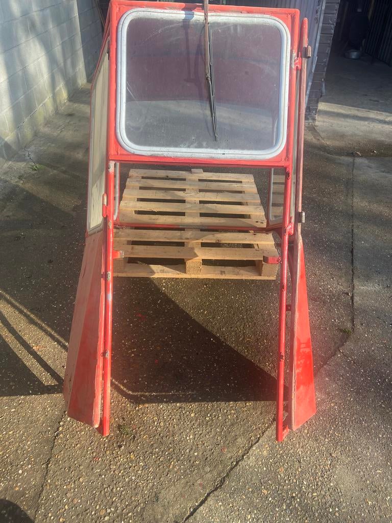 Cabine , 2 aanaarders , cultivater met of zonder eg, Zakelijke goederen, Ophalen