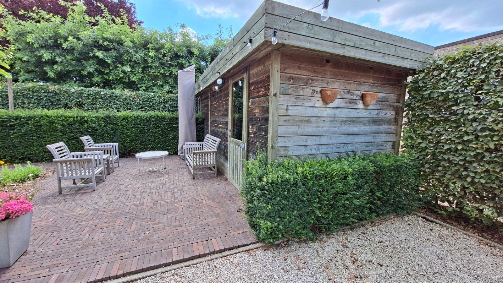 IN OPTIE Gratis houten tuinhuis + afdak  zelf afbreken, Ophalen, Tuinhuis, 2 ramen, 500 cm of meer