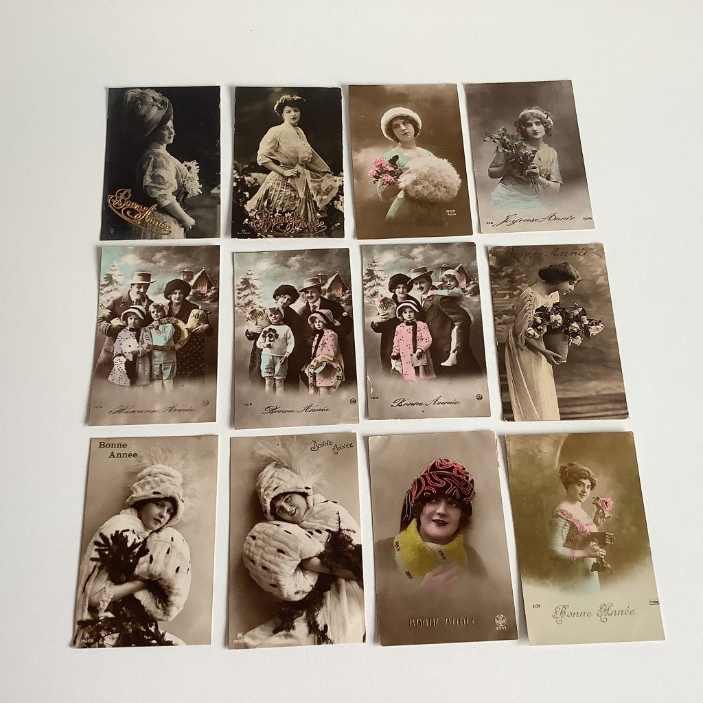 12 anciennes cartes de nouvel an art nouveau, Collections, Enlèvement ou Envoi, Avant 1920, (Jour de) Fête