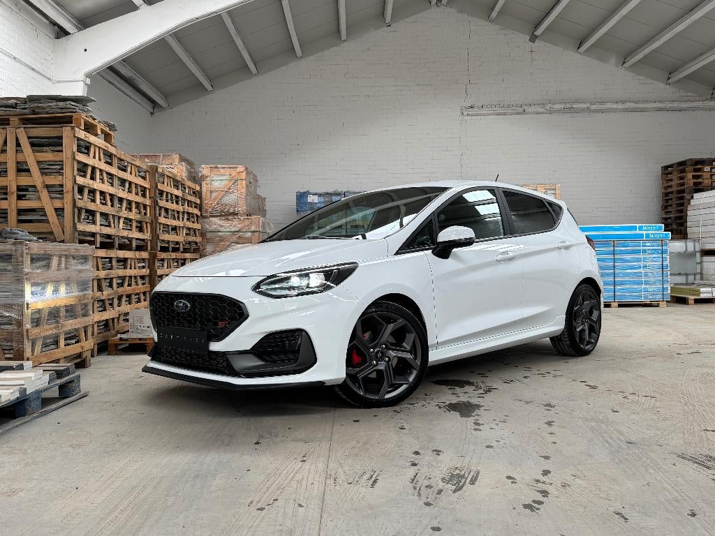 VERKOCHT! 2022 Ford Fiesta ST Performance Pack Winter Pack, Auto's, Ford, Voorwielaandrijving, Alcantara, Wit, 5 deurs