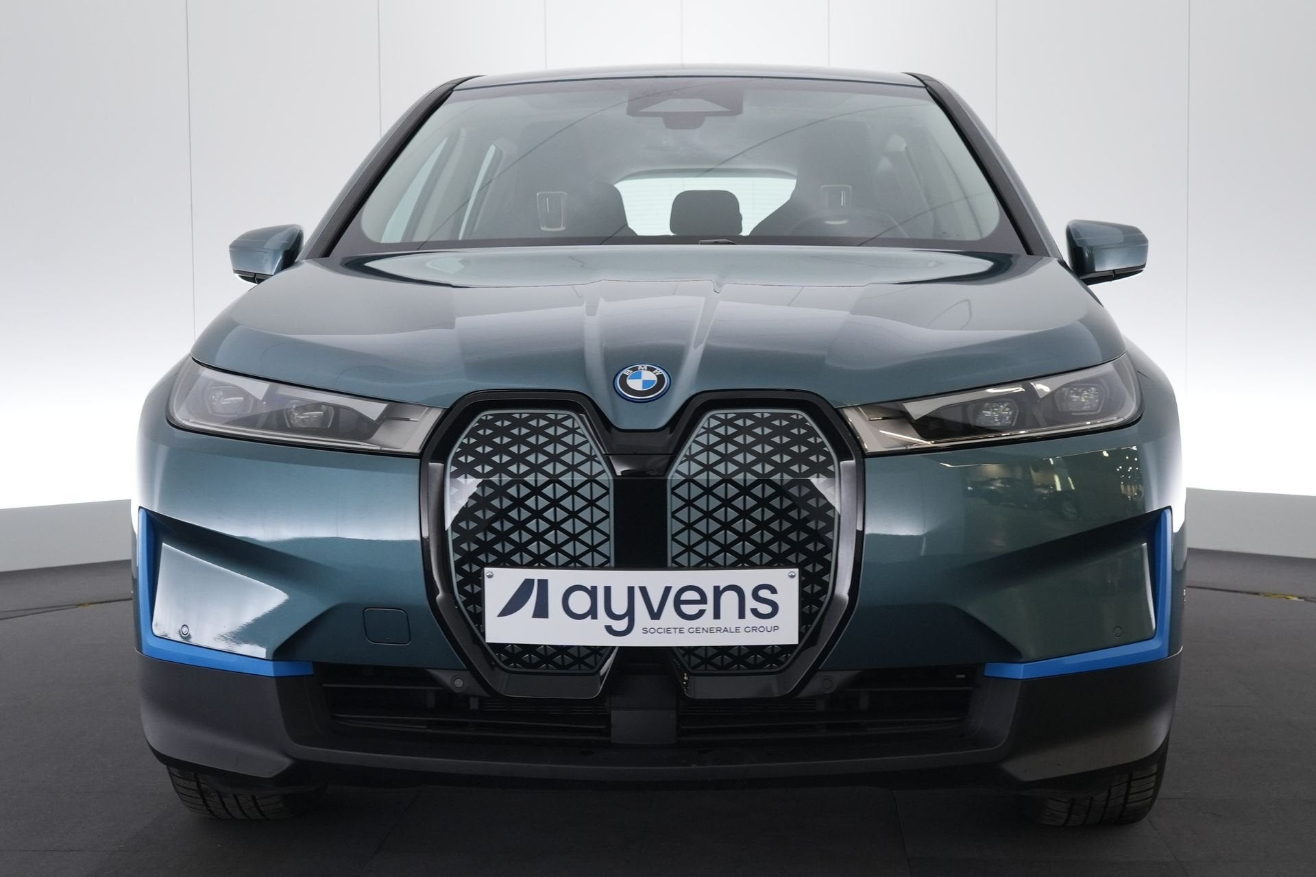 (2BMQ662) BMW IX, Auto's, Automaat, https://public.car-pass.be/vhr/242b621c-e36a-4231-a7b7-7fa55d2954e7, Gebruikt, Blauw