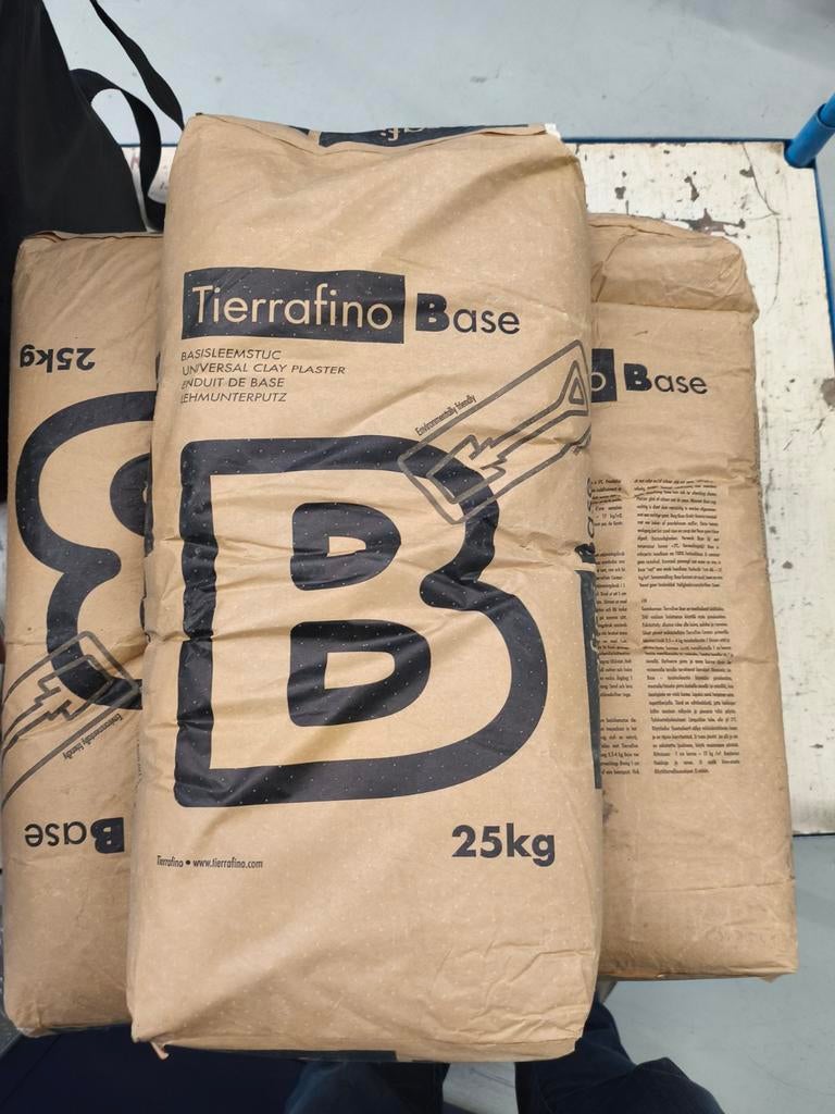 Leempleister Tierrafino Base – 7 zakken (25 kg) – €70, Ophalen