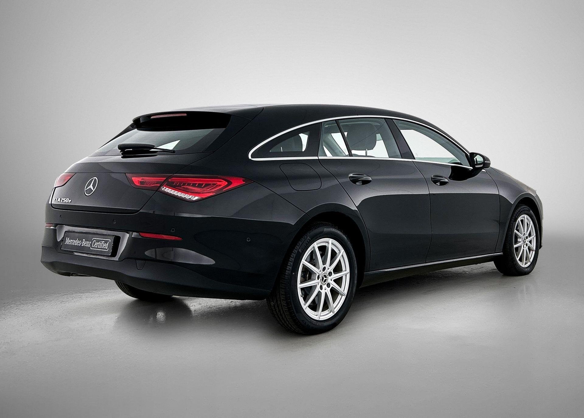 Mercedes-Benz CLA-Klasse 250 e Shooting Brake Luxury Line |, Auto's, CLA, Zwart, 4 cilinders, 16 kWh