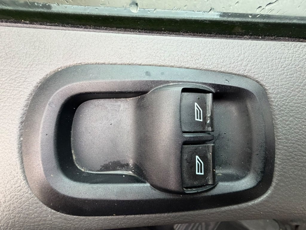 Ford Transit (Stock ID 35356) — 16