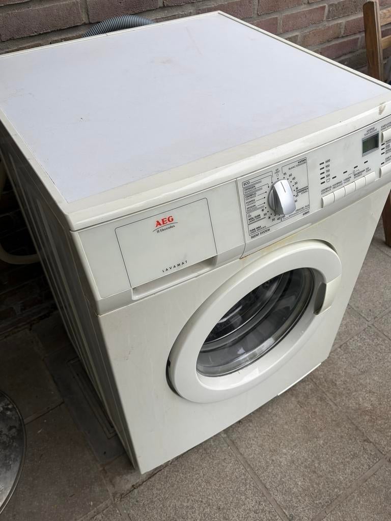AEG wasmachiene werkt perfect, Elektronische apparatuur, Wasmachines, Ophalen, Zo goed als nieuw