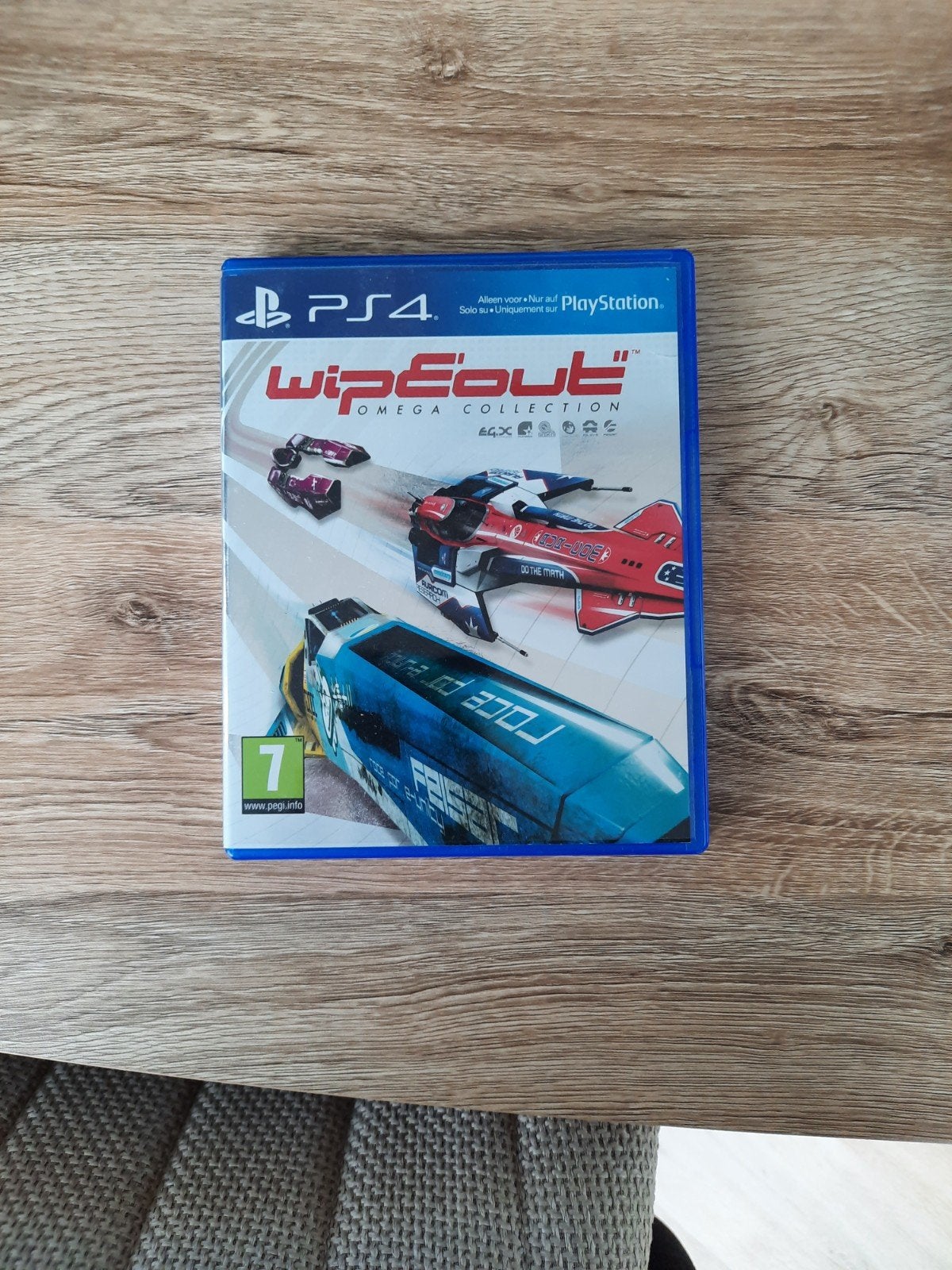 Wipeout: Omega edition (PS4) - 15 euro - ophalen, Online, 2 joueurs, À partir de 7 ans, Course et Pilotage