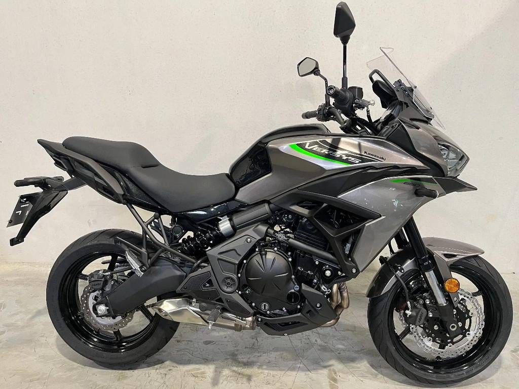 Kawasaki Versys 650 model 2026 nu op stock ! (bj 2026), Motoren, 648 cc, Bedrijf, Meer dan 35 kW, Overig