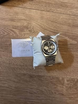 Hodler horloge Torvane Silver & Black, Bijoux, Sacs & Beauté, Autres marques, Enlèvement, Acier, Neuf