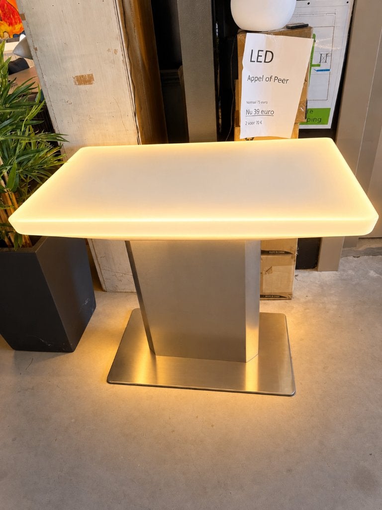 LED tafel/ dienblad nu 75 euro ophalen (3 voor 200), Huis en Inrichting, Verzenden, Nieuw
