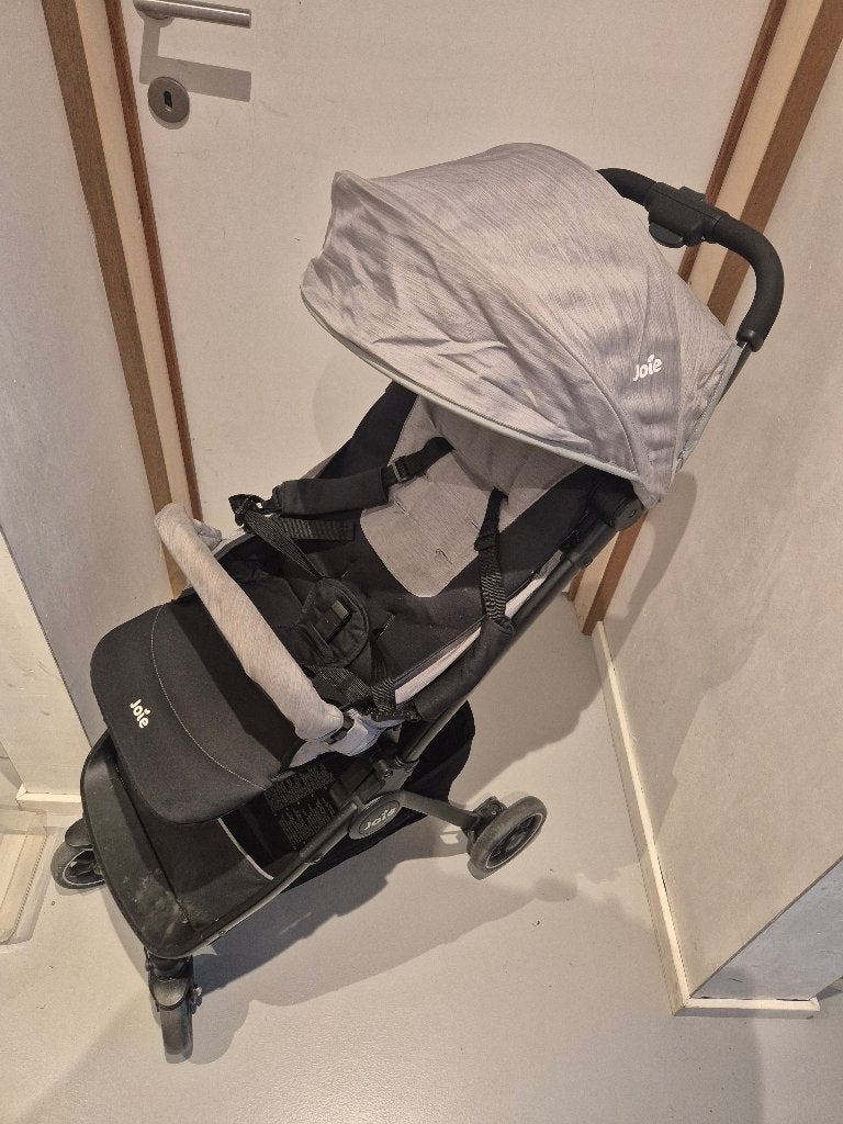 Joie lichte reisbuggy, Kinderen en Baby's, Buggy's, Ophalen, Zo goed als nieuw, Overige merken, Zonnekap