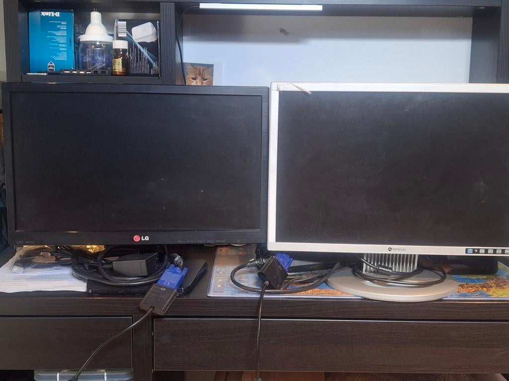 2 écrans 19 pouces LG et Neovo, Enlèvement, HDMI
